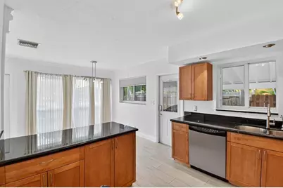 1606 NE 15th Avenue #1606, Fort Lauderdale, FL 33305 - Photo 6