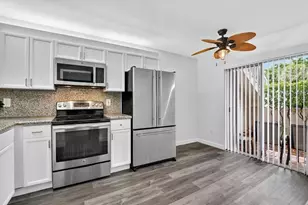 260 NW 67th St, Boca Raton, FL 33487 - Photo 6