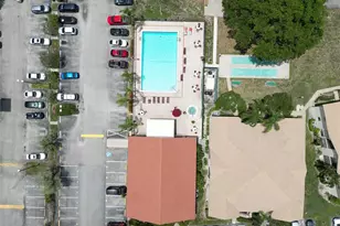 7673 Tahiti Ln, Lake Worth, FL 33467 - Photo 14