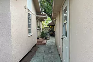 1719 Hayes St, Hollywood, FL 33020 - Photo 28