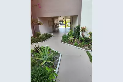 2801  NW 47 Ter, Unit #403B, Lauderdale Lakes, FL 33313 - Photo 10