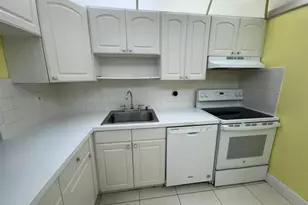 7797 Golf Cir Dr, Margate, FL 33063 - Photo 4