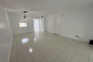 7797 Golf Cir Dr, Margate, FL 33063 - Photo 10