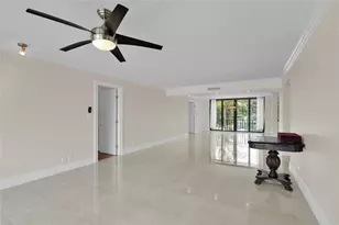 250 E Royal Palm Rd, Boca Raton, FL 33432 - Photo 10