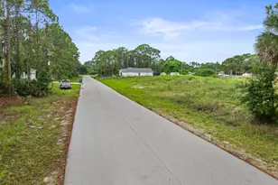 458 SW Holin Ave, Palm Bay, FL 32908 - Photo 8