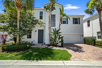 450  Greensboro Way, Boynton Beach, FL 33435 - Photo 2