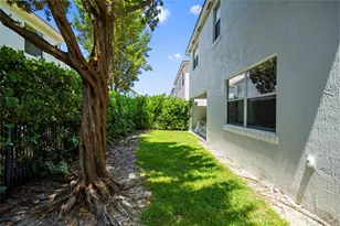 450 Greensboro Way, Boynton Beach, FL 33435 - Photo 30