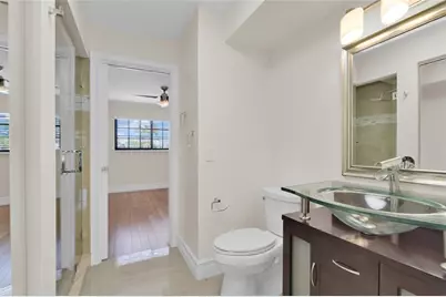 250 E Royal Palm Rd, Unit #2A, Boca Raton, FL 33432 - Photo 14