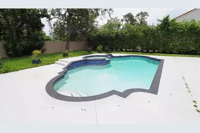 10749  Nashville Dr, Cooper City, FL 33026 - Photo 8