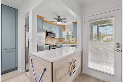 808 SE 7th St, Unit #105-B, Deerfield Beach, FL 33441 - Photo 10