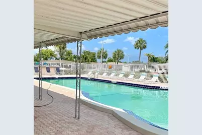 1390 NW 70th Ln, Margate, FL 33063 - Photo 38