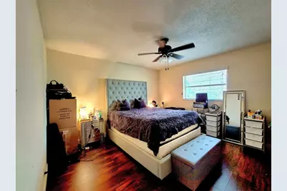 1390 NW 70th Ln, Margate, FL 33063 - Photo 12