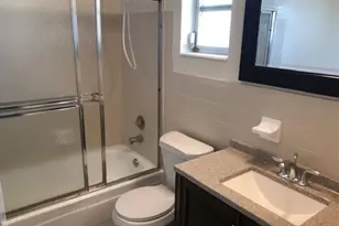 1390 NW 70th Ln, Margate, FL 33063 - Photo 24