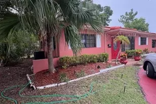 9281 Martinique Dr, Miami, FL 33189 - Photo 1