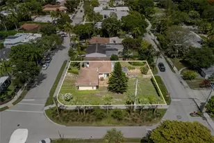 904 SE 11th Ct, Fort Lauderdale, FL 33316 - Photo 4