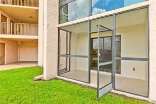 10304 Sunrise Lakes Blvd, Sunrise, FL 33322 - Photo 26