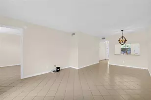 10304 Sunrise Lakes Blvd, Sunrise, FL 33322 - Photo 16