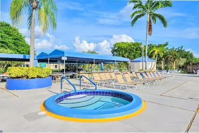 10304  Sunrise Lakes Blvd, Unit #106, Sunrise, FL 33322 - Photo 38