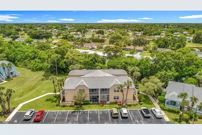 1672 SE Green Acres Cir, Unit #B-104, Port Saint Lucie, FL 34952 - Photo 46