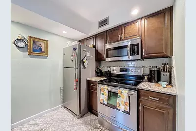 1672 SE Green Acres Cir, Unit #B-104, Port Saint Lucie, FL 34952 - Photo 28