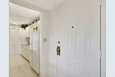 330 SE 20th Ave, Unit #307, Deerfield Beach, FL 33441 - Photo 18