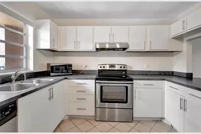 9450  Live Oak Pl, Unit #303, Davie, FL 33324 - Photo 2