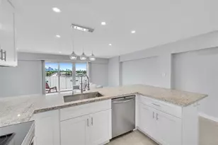 95 N Birch Rd, Fort Lauderdale, FL 33304 - Photo 6