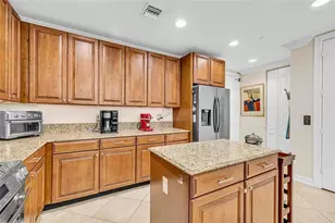 913 NE 17th Way Unit #*, Fort Lauderdale, FL 33304 - Photo 14