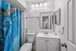 8337 NW 37th Pl, Sunrise, FL 33351 - Photo 12