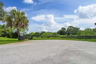 4140 48th St, Vero Beach, FL 32967 - Photo 6