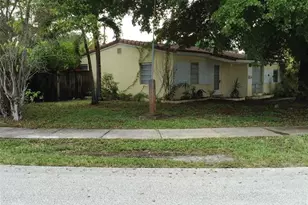 240 NE 55th St, Oakland Park, FL 33334 - Photo 4