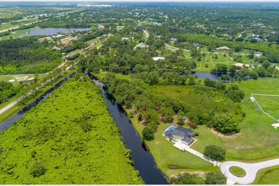 2501 SW Buena Vista Dr, Palm City, FL 34990 - Photo 4