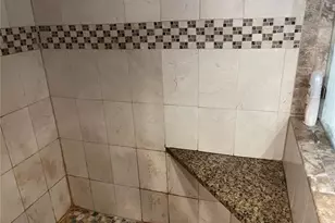 1401 NE Miami Gardens Dr, Miami, FL 33179 - Photo 20