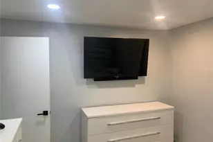 4242 SW 49th Ct, Dania Beach, FL 33314 - Photo 4