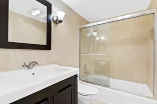 211 S Ocean Dr, Hollywood, FL 33019 - Photo 18