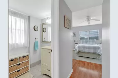 2208 S Cypress Bend Dr, Unit #401, Pompano Beach, FL 33069 - Photo 18