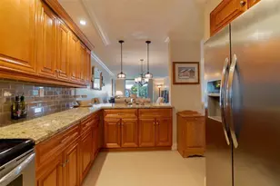 820 S Hollybrook Dr, Pembroke Pines, FL 33025 - Photo 10