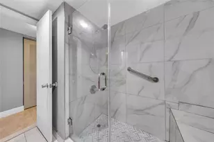 7466 Ashmont Cir, Tamarac, FL 33321 - Photo 24