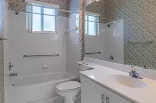 10152 Lombardy Dr, Tamarac, FL 33321 - Photo 20