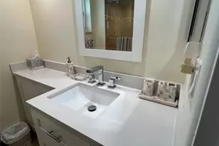 333 NE 21st Ave, Deerfield Beach, FL 33441 - Photo 10