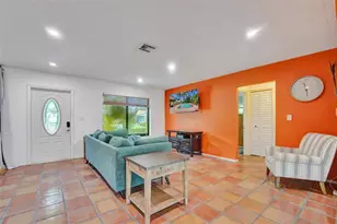 60 SE 10th St, Pompano Beach, FL 33060 - Photo 4