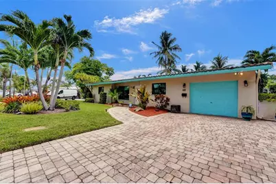 60 SE 10th St, Pompano Beach, FL 33060 - Photo 2
