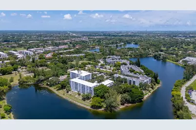 3301  Spanish Moss Ter, Unit #705, Lauderhill, FL 33319 - Photo 4