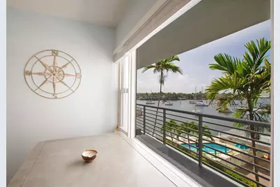 9 N Birch Road #401, Fort Lauderdale, FL 33304 - Photo 1