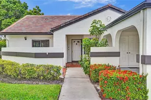 5658 Parkwalk Cir E, Boynton Beach, FL 33472 - Photo 1