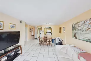6780 W 2nd Ct, Hialeah, FL 33012 - Photo 8