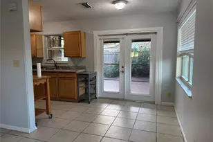 872 NE 36th St, Oakland Park, FL 33334 - Photo 14