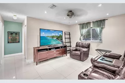 630 NW 80th Ter, Margate, FL 33063 - Photo 16