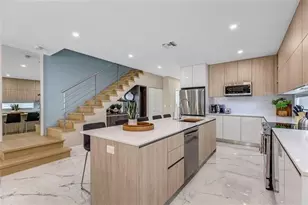 811 SW 10th Terrace, Fort Lauderdale, FL 33315 - Photo 10