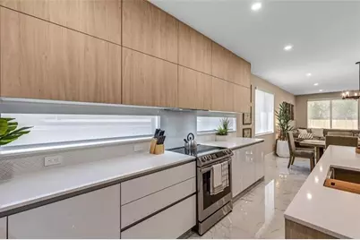 811 SW 10th Terrace, Fort Lauderdale, FL 33315 - Photo 12